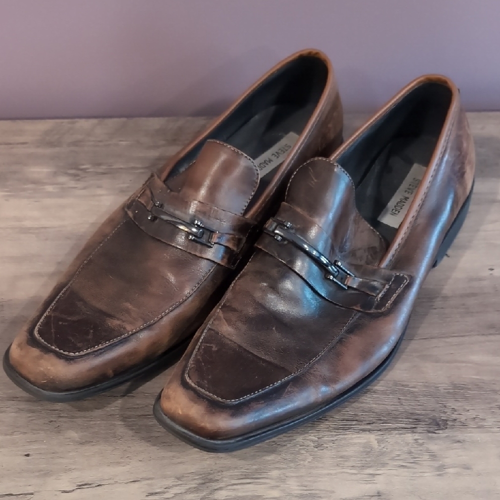 Steve Madden Distressed Brown Leather Loafers